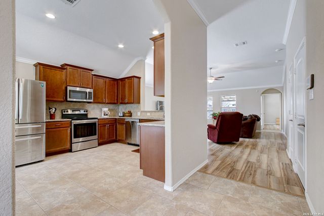 2326 BROKEN WHEEL LN, New Braunfels, TX 78130
