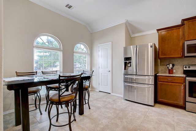2326 BROKEN WHEEL LN, New Braunfels, TX 78130