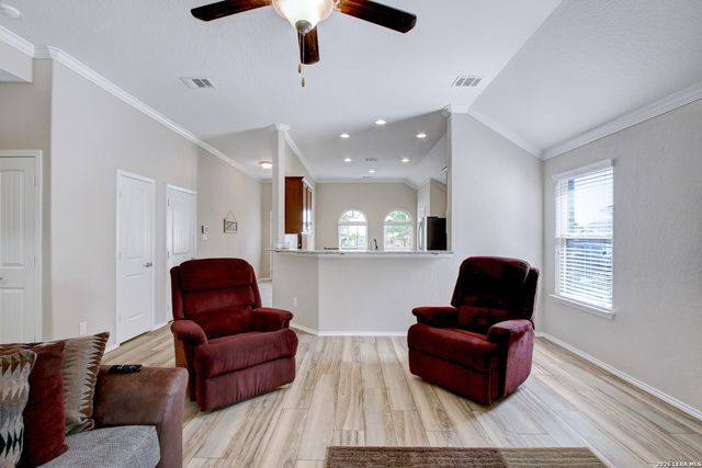 2326 BROKEN WHEEL LN, New Braunfels, TX 78130