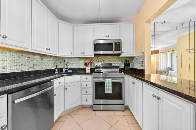 539 Shady Pine Way C1, West Palm Beach, FL 33415
