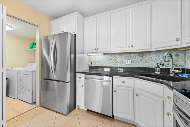 539 Shady Pine Way C1, West Palm Beach, FL 33415