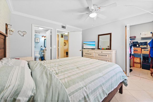 539 Shady Pine Way C1, West Palm Beach, FL 33415