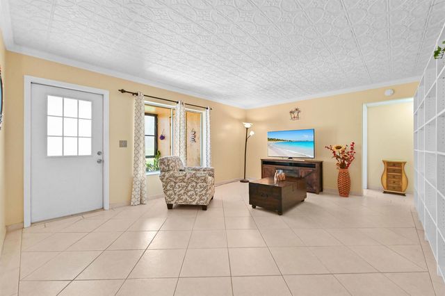 539 Shady Pine Way C1, West Palm Beach, FL 33415