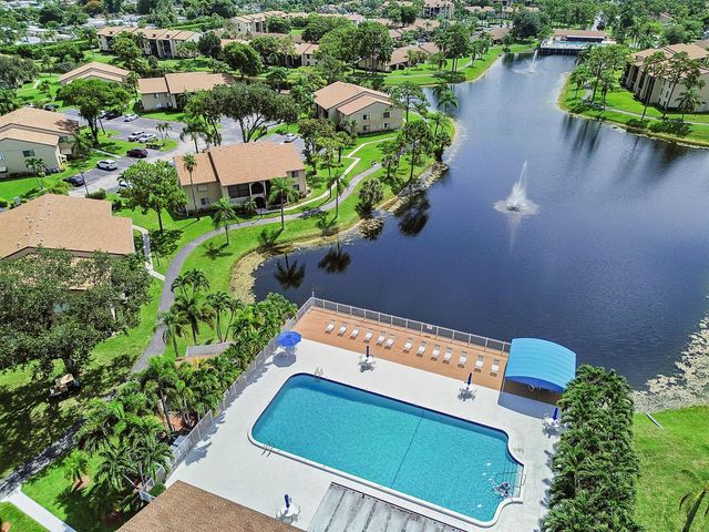 539 Shady Pine Way C1, West Palm Beach, FL 33415
