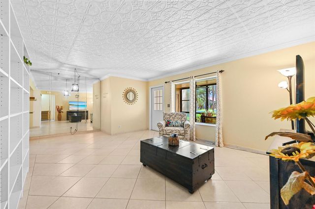 539 Shady Pine Way C1, West Palm Beach, FL 33415