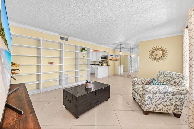 539 Shady Pine Way C1, West Palm Beach, FL 33415