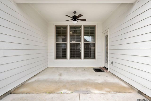 545 Silverbill Ln, Baton Rouge, LA 70810