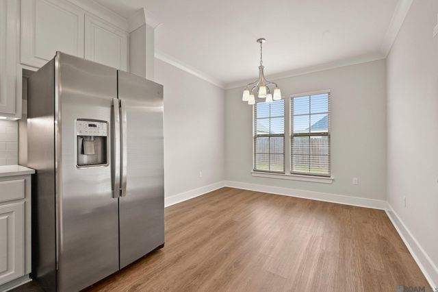 545 Silverbill Ln, Baton Rouge, LA 70810