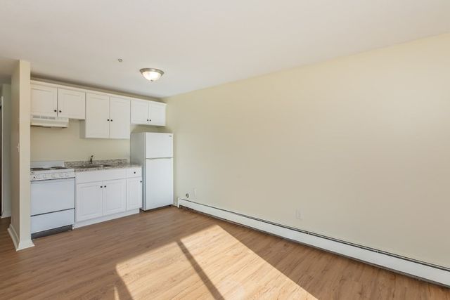 426 Pleasant St 12, Malden, MA 02148