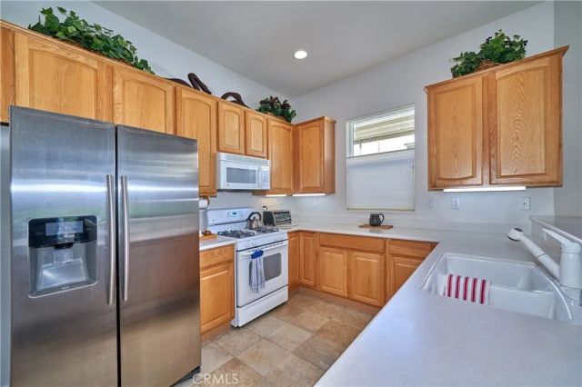 1764 Muirfield, Beaumont, CA 92223