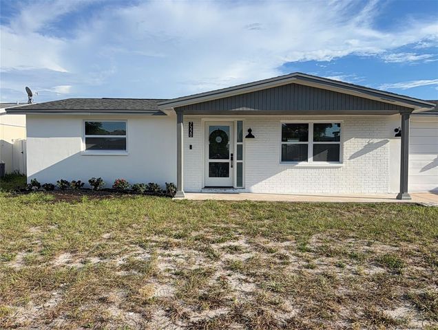 7220 FOX HOLLOW DRIVE, Port Richey, FL 34668