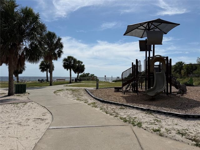 7220 FOX HOLLOW DRIVE, Port Richey, FL 34668
