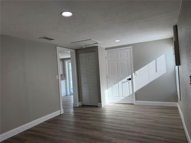 7220 FOX HOLLOW DRIVE, Port Richey, FL 34668