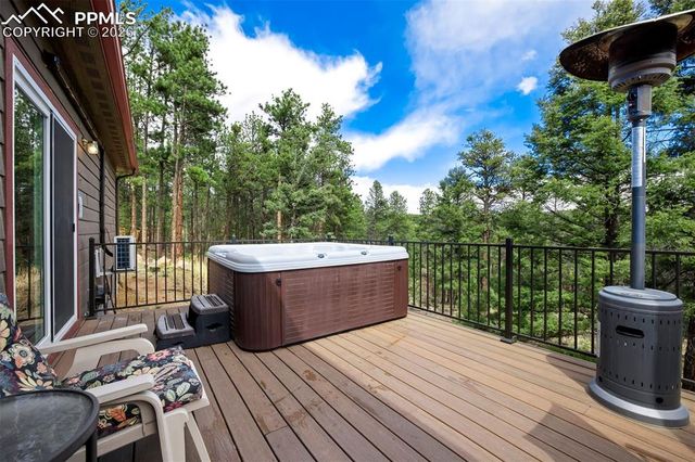 858 Fossil Creek Road, Florissant, CO 80816