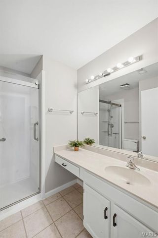 1008 King Drive 2D, St Charles, MO 63303