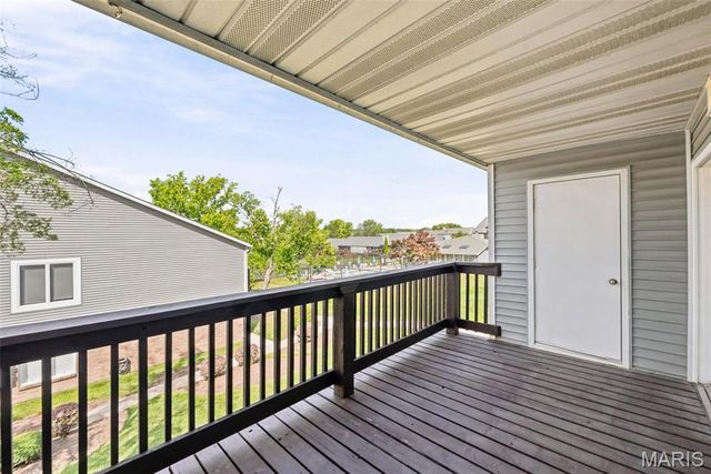 1008 King Drive 2D, St Charles, MO 63303