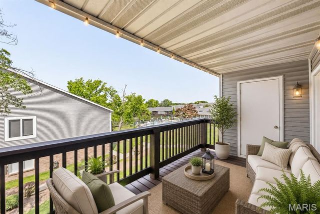 1008 King Drive 2D, St Charles, MO 63303