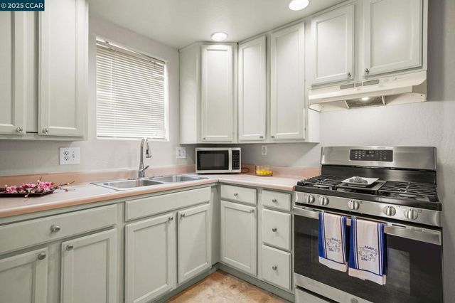 220 Nigh St, Vallejo, CA 94590