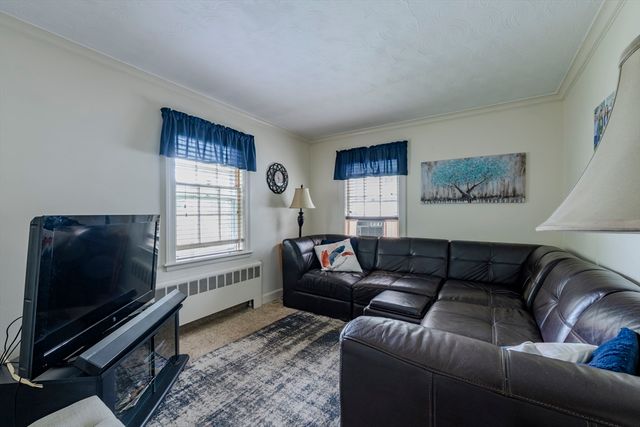 8 Carlson Circle, Boston, MA 02132