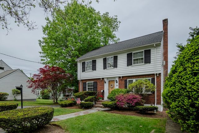 8 Carlson Circle, Boston, MA 02132