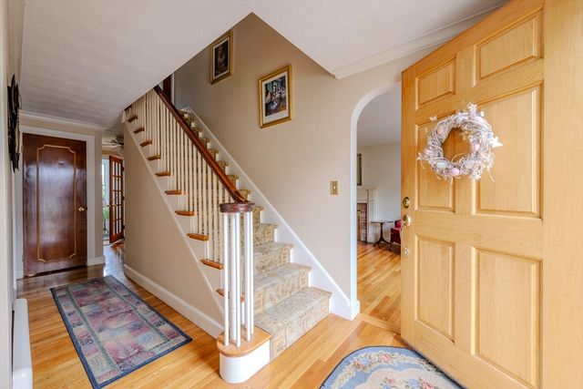 8 Carlson Circle, Boston, MA 02132