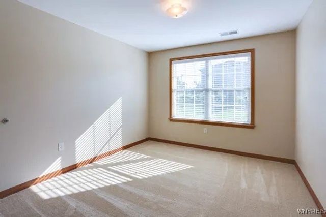 3020 Deer Lakes Drive, Amherst, NY 14228