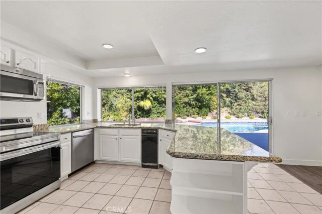 3950 Daguerre, Calabasas, CA 91302