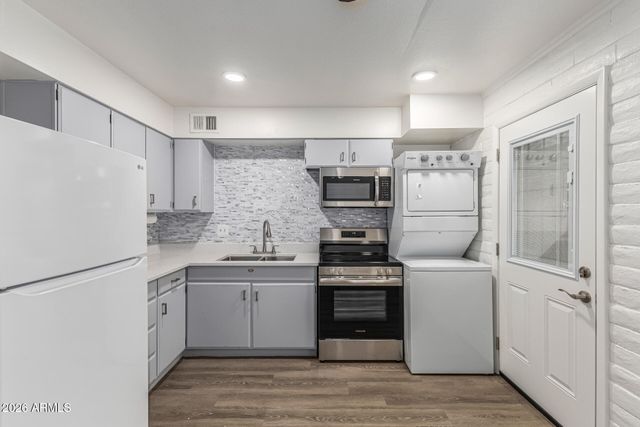 2725 S RURAL Road 8, Tempe, AZ 85282