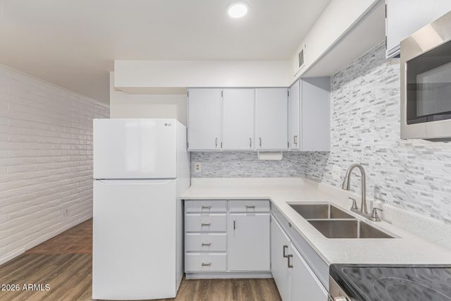 2725 S RURAL Road 8, Tempe, AZ 85282