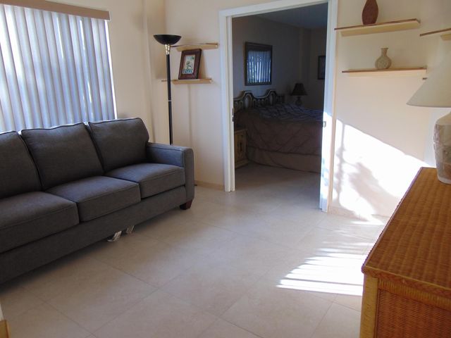 6698 10th Avenue N 301, Lake Worth, FL 33467