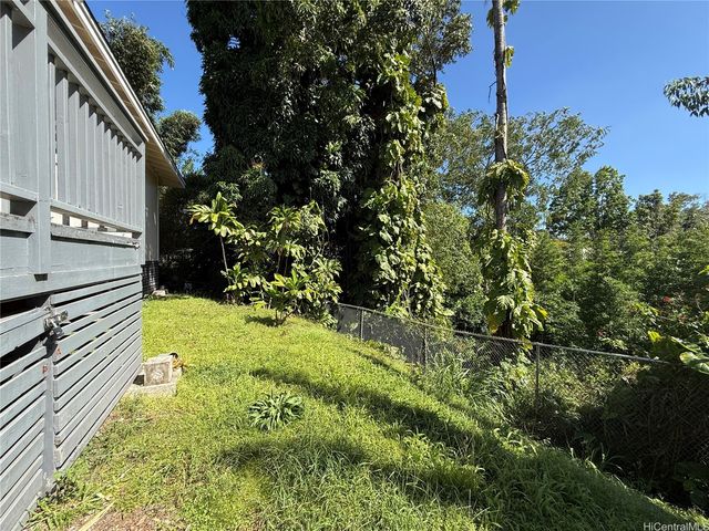 2001 California Avenue A, Wahiawa, HI 96786