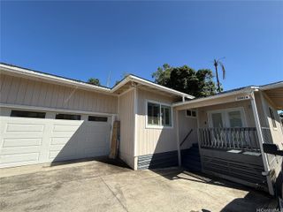 2001 California Avenue A, Wahiawa, HI 96786