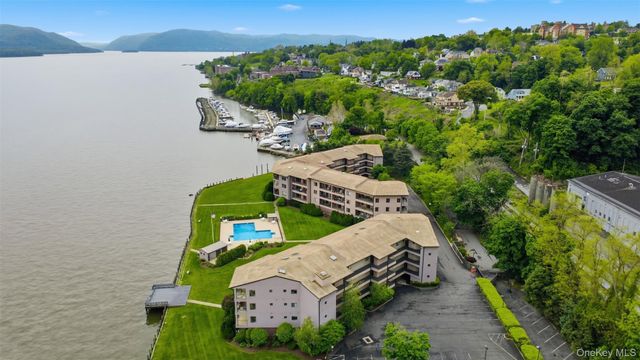 2 Park Place C3E, Newburgh, NY 12550