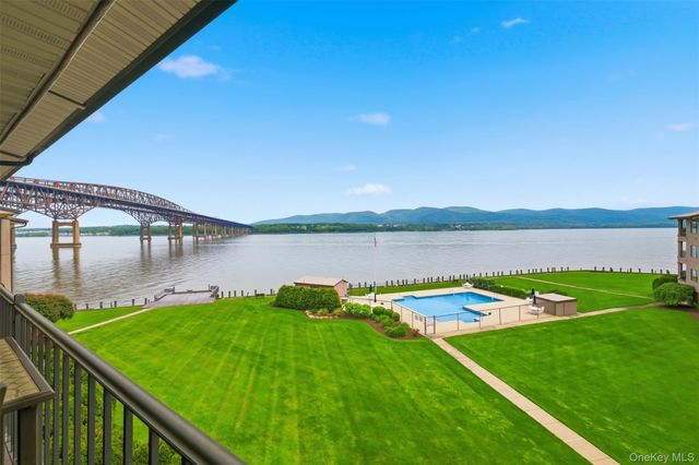 2 Park Place C3E, Newburgh, NY 12550