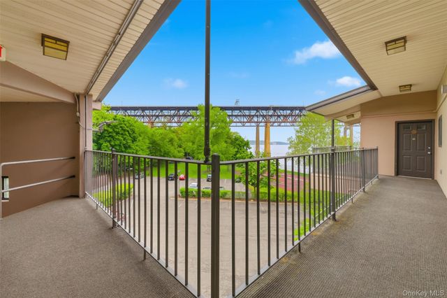 2 Park Place C3E, Newburgh, NY 12550