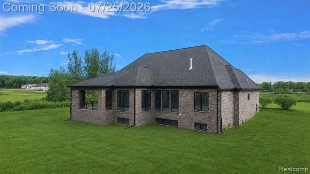 1597 Vista Drive, Oakland, MI 48363