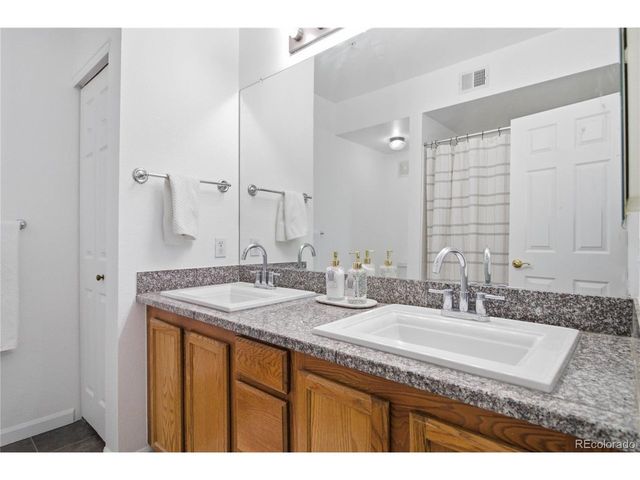 7440 S Blackhawk St 11-204, Englewood, CO 80112