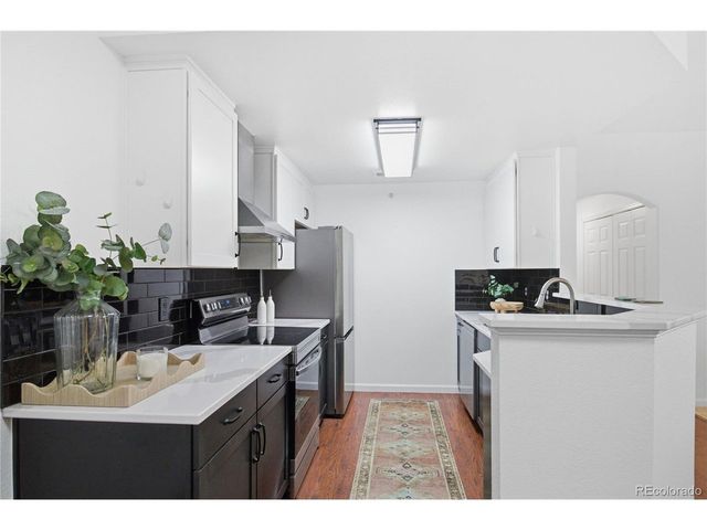 7440 S Blackhawk St 11-204, Englewood, CO 80112