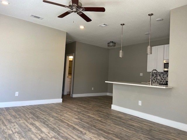 8006 Doreen Avenue, Fort Worth, TX 76116