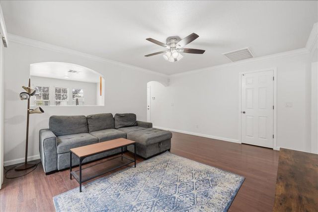 1498 Bushy Tail St, Roseville, CA 95747