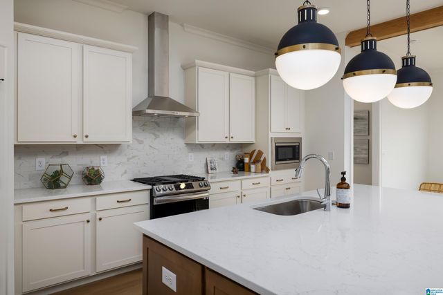 2110 BUTLER ROAD, Hoover, AL 35244