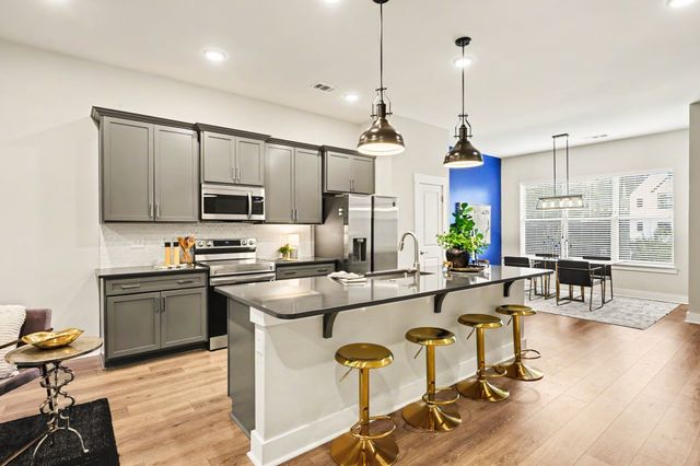 243 Stonecrest Cir, Nashville, TN 37209