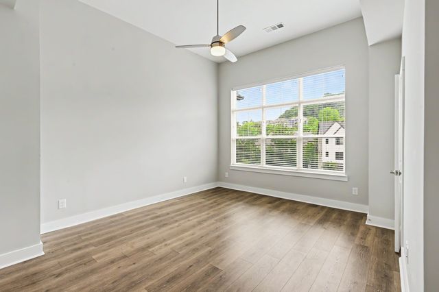 243 Stonecrest Cir, Nashville, TN 37209