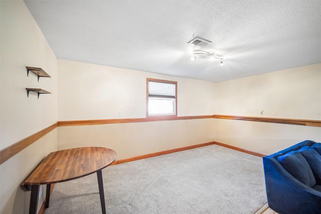 3821 SE 15th Court, Des Moines, IA 50320