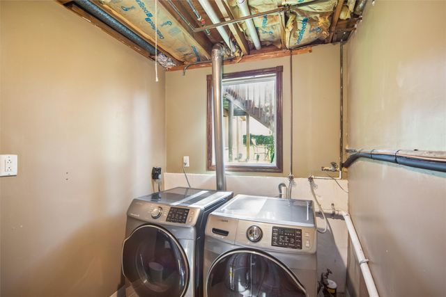 3821 SE 15th Court, Des Moines, IA 50320