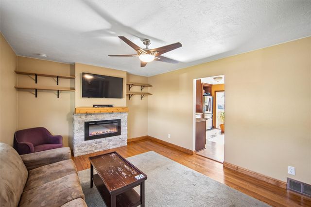 3821 SE 15th Court, Des Moines, IA 50320