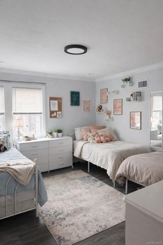 118 Forest Avenue, Glen Cove, NY 11542