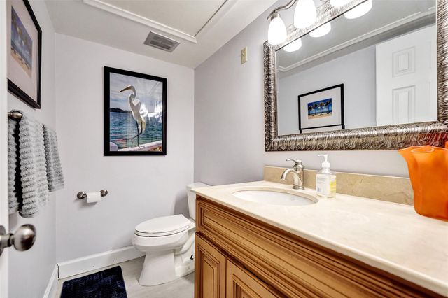 1930 NE 2nd Ave 102L, Wilton Manors, FL 33305