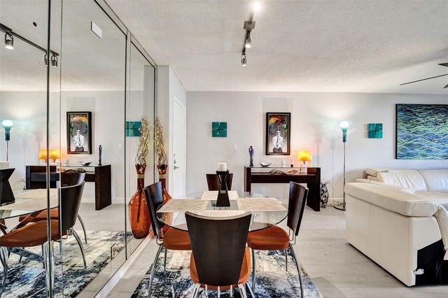1930 NE 2nd Ave 102L, Wilton Manors, FL 33305