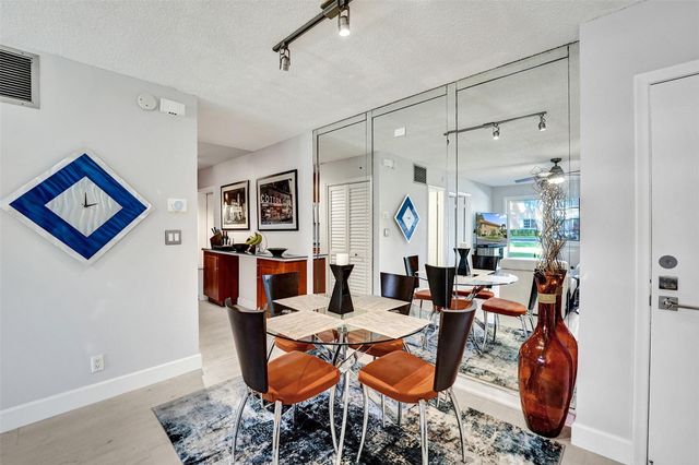 1930 NE 2nd Ave 102L, Wilton Manors, FL 33305